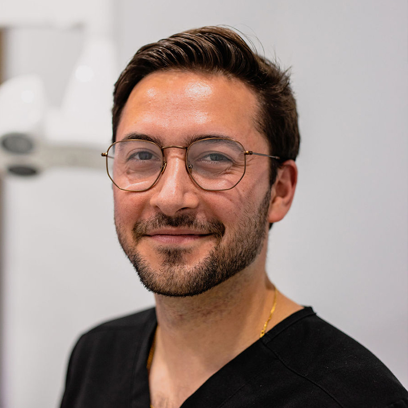 Dr Alexander Furlan